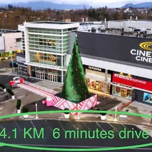 Holiday home New !!! Entire With Unbeatable Price !!! Near Airport !!!, Abbotsford